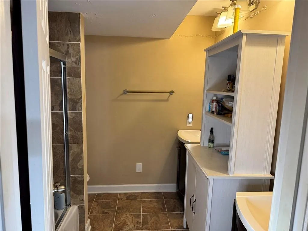 6051 Roswell Rd Unit O24, Sandy Springs, Georgia 30328, 2 Bedrooms Bedrooms, ,2 BathroomsBathrooms,Residential,For Sale,6051 Roswell Rd Unit O24,7692248