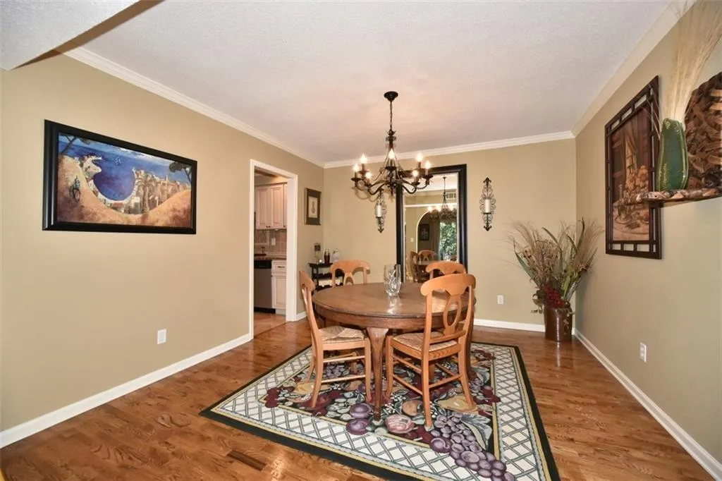 6851 Roswell Road Unit O-32, Atlanta, Georgia 30328, 3 Bedrooms Bedrooms, ,2 BathroomsBathrooms,Residential,Sold,6851 Roswell Road Unit O-32,5761050