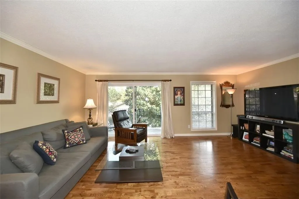 6851 Roswell Road Unit O-32, Atlanta, Georgia 30328, 3 Bedrooms Bedrooms, ,2 BathroomsBathrooms,Residential,Sold,6851 Roswell Road Unit O-32,5761050