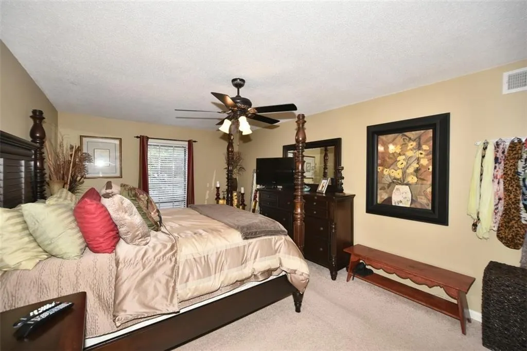 6851 Roswell Road Unit O-32, Atlanta, Georgia 30328, 3 Bedrooms Bedrooms, ,2 BathroomsBathrooms,Residential,Sold,6851 Roswell Road Unit O-32,5761050