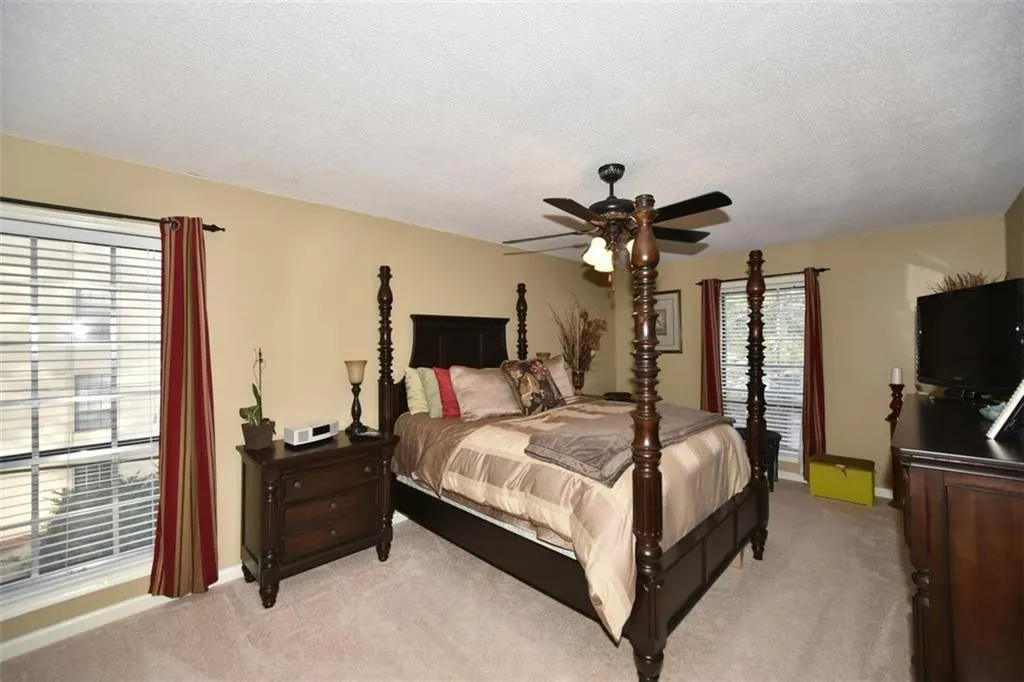 6851 Roswell Road Unit O-32, Atlanta, Georgia 30328, 3 Bedrooms Bedrooms, ,2 BathroomsBathrooms,Residential,Sold,6851 Roswell Road Unit O-32,5761050