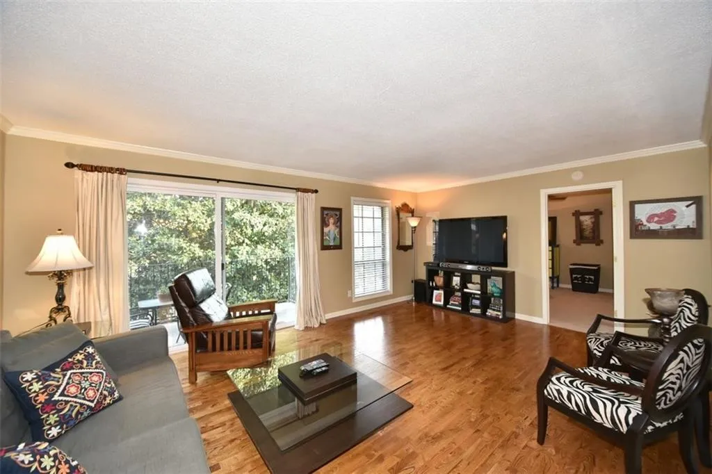 6851 Roswell Road Unit O-32, Atlanta, Georgia 30328, 3 Bedrooms Bedrooms, ,2 BathroomsBathrooms,Residential,Sold,6851 Roswell Road Unit O-32,5761050