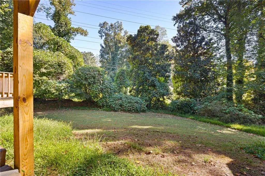 380 Thornwood Drive, Atlanta, Georgia 30328, 4 Bedrooms Bedrooms, ,3 BathroomsBathrooms,Residential,For Sale,380 Thornwood Drive,7664813