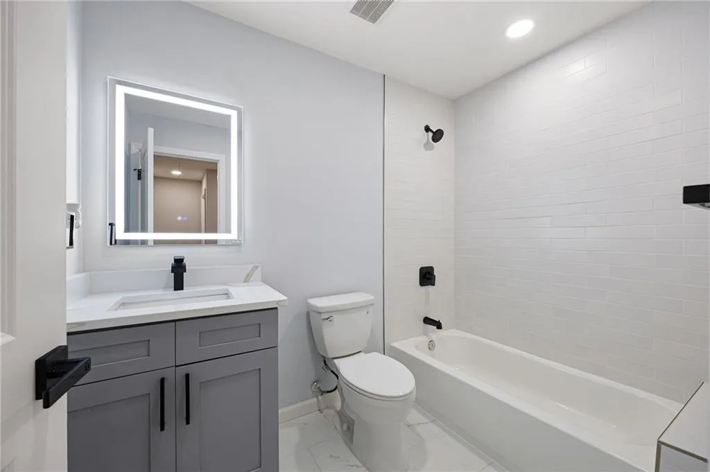 380 Thornwood Drive, Atlanta, Georgia 30328, 4 Bedrooms Bedrooms, ,3 BathroomsBathrooms,Residential,For Sale,380 Thornwood Drive,7664813