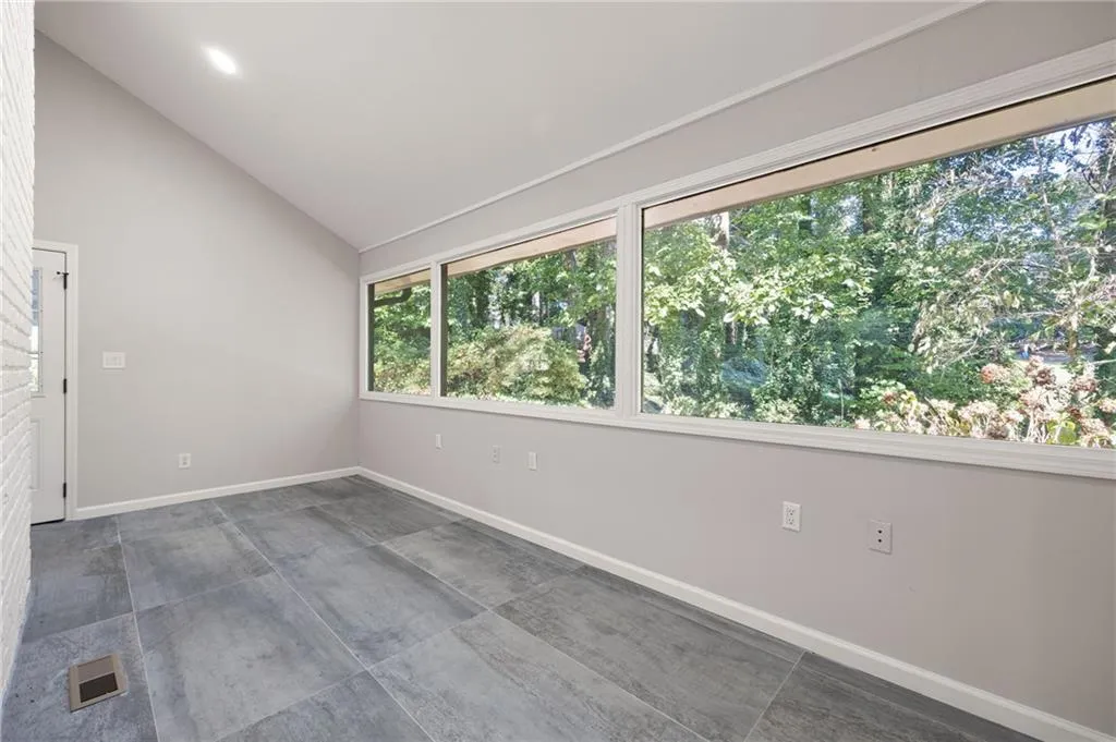 380 Thornwood Drive, Atlanta, Georgia 30328, 4 Bedrooms Bedrooms, ,3 BathroomsBathrooms,Residential,For Sale,380 Thornwood Drive,7664813