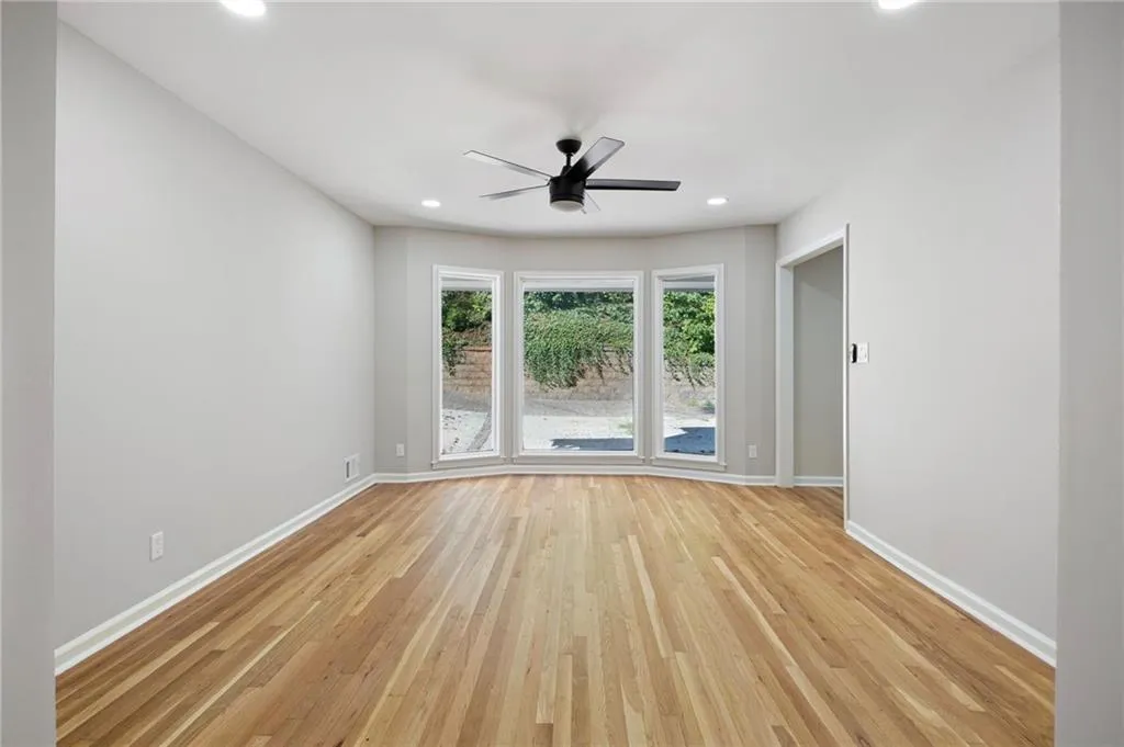 380 Thornwood Drive, Atlanta, Georgia 30328, 4 Bedrooms Bedrooms, ,3 BathroomsBathrooms,Residential,For Sale,380 Thornwood Drive,7664813