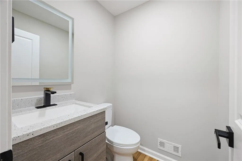 380 Thornwood Drive, Atlanta, Georgia 30328, 4 Bedrooms Bedrooms, ,3 BathroomsBathrooms,Residential,For Sale,380 Thornwood Drive,7664813