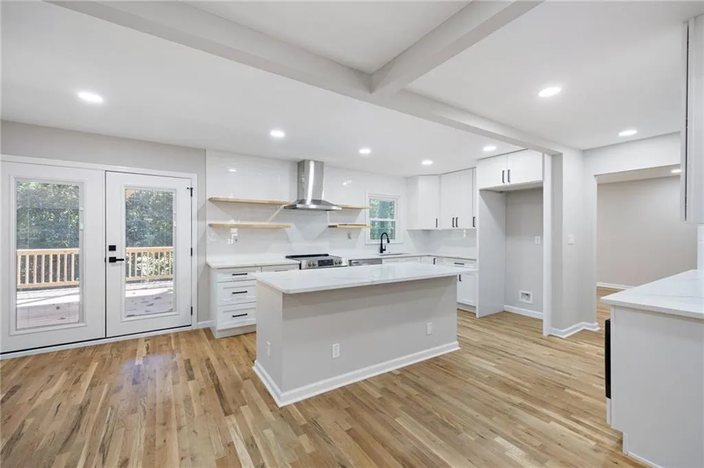 380 Thornwood Drive, Atlanta, Georgia 30328, 4 Bedrooms Bedrooms, ,3 BathroomsBathrooms,Residential,For Sale,380 Thornwood Drive,7664813