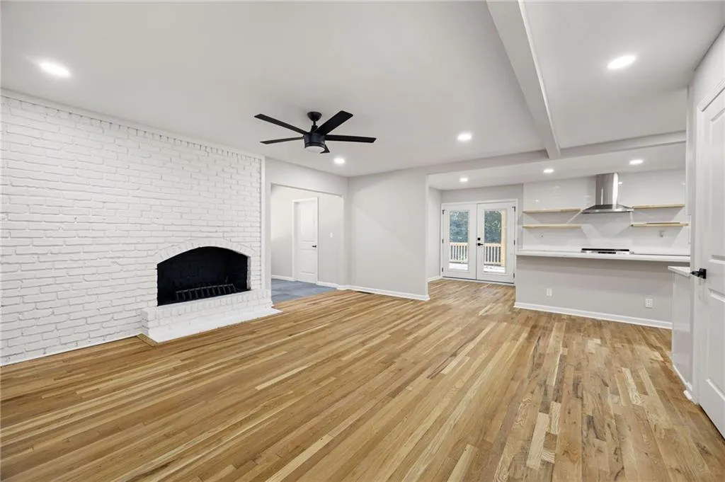 380 Thornwood Drive, Atlanta, Georgia 30328, 4 Bedrooms Bedrooms, ,3 BathroomsBathrooms,Residential,For Sale,380 Thornwood Drive,7664813