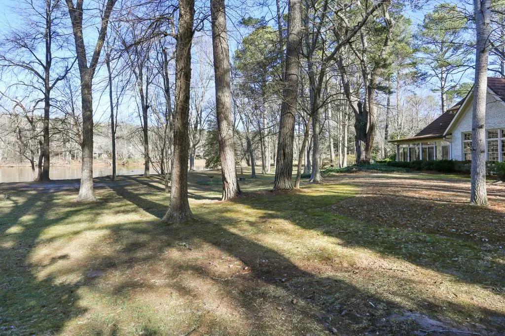 6030 Winterthur Drive, Sandy Springs, Georgia 30328, 5 Bedrooms Bedrooms, ,4 BathroomsBathrooms,Residential,Sold,6030 Winterthur Drive,5795234