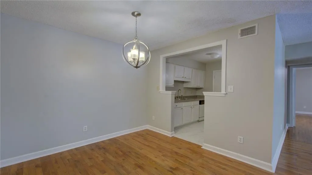 1005 Wingate Way, Sandy Springs, Georgia 30350, 2 Bedrooms Bedrooms, ,2 BathroomsBathrooms,Residential,Sold,1005 Wingate Way,6763758