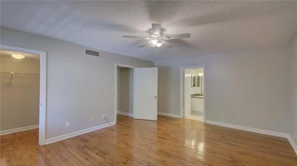 1005 Wingate Way, Sandy Springs, Georgia 30350, 2 Bedrooms Bedrooms, ,2 BathroomsBathrooms,Residential,Sold,1005 Wingate Way,6763758