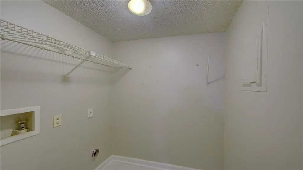 1005 Wingate Way, Sandy Springs, Georgia 30350, 2 Bedrooms Bedrooms, ,2 BathroomsBathrooms,Residential,Sold,1005 Wingate Way,6763758