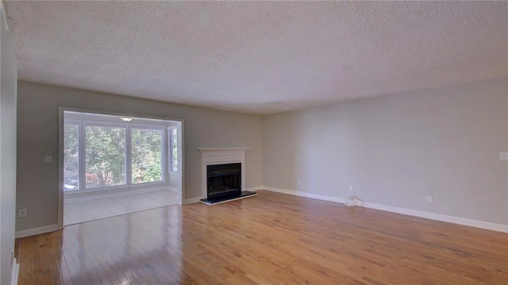 1005 Wingate Way, Sandy Springs, Georgia 30350, 2 Bedrooms Bedrooms, ,2 BathroomsBathrooms,Residential,Sold,1005 Wingate Way,6763758