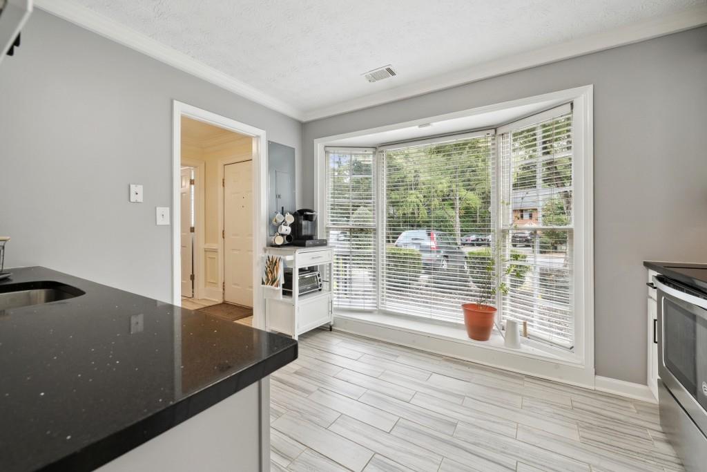 7924 Briar Villa Place, Sandy Springs, Georgia 30350, 3 Bedrooms Bedrooms, ,2 BathroomsBathrooms,Residential,Sold,7924 Briar Villa Place,7289667