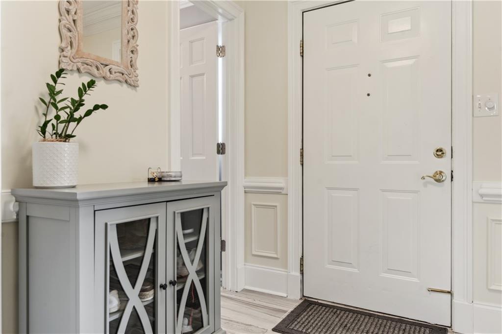 7924 Briar Villa Place, Sandy Springs, Georgia 30350, 3 Bedrooms Bedrooms, ,2 BathroomsBathrooms,Residential,Sold,7924 Briar Villa Place,7289667