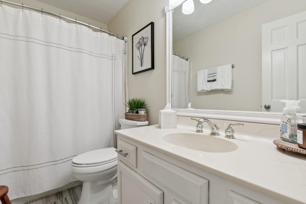 7924 Briar Villa Place, Sandy Springs, Georgia 30350, 3 Bedrooms Bedrooms, ,2 BathroomsBathrooms,Residential,Sold,7924 Briar Villa Place,7289667