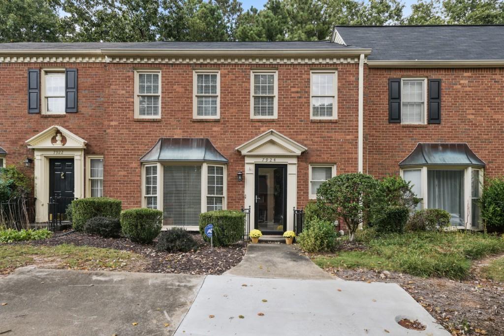 7924 Briar Villa Place, Sandy Springs, Georgia 30350, 3 Bedrooms Bedrooms, ,2 BathroomsBathrooms,Residential,Sold,7924 Briar Villa Place,7289667
