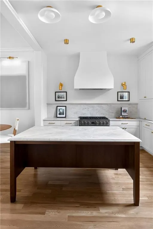 100 Sheridan Drive Ne, Atlanta, Georgia 30305, 4 Bedrooms Bedrooms, 0 ,3 BathroomsBathrooms,Residential,For Sale,100 Sheridan Drive Ne,7727442