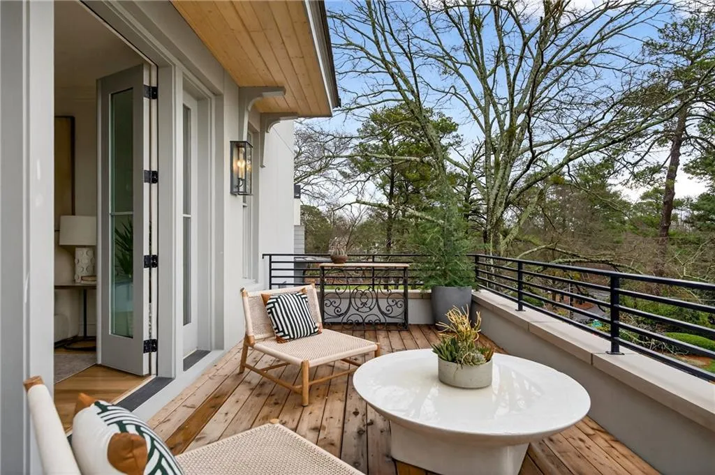 100 Sheridan Drive Ne, Atlanta, Georgia 30305, 4 Bedrooms Bedrooms, 0 ,3 BathroomsBathrooms,Residential,For Sale,100 Sheridan Drive Ne,7727442