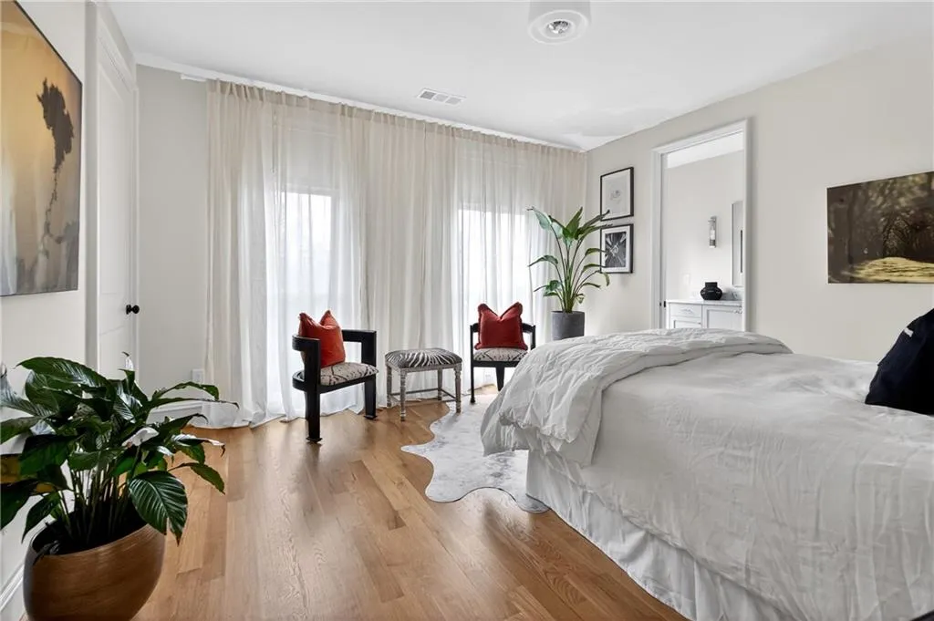 100 Sheridan Drive Ne, Atlanta, Georgia 30305, 4 Bedrooms Bedrooms, 0 ,3 BathroomsBathrooms,Residential,For Sale,100 Sheridan Drive Ne,7727442