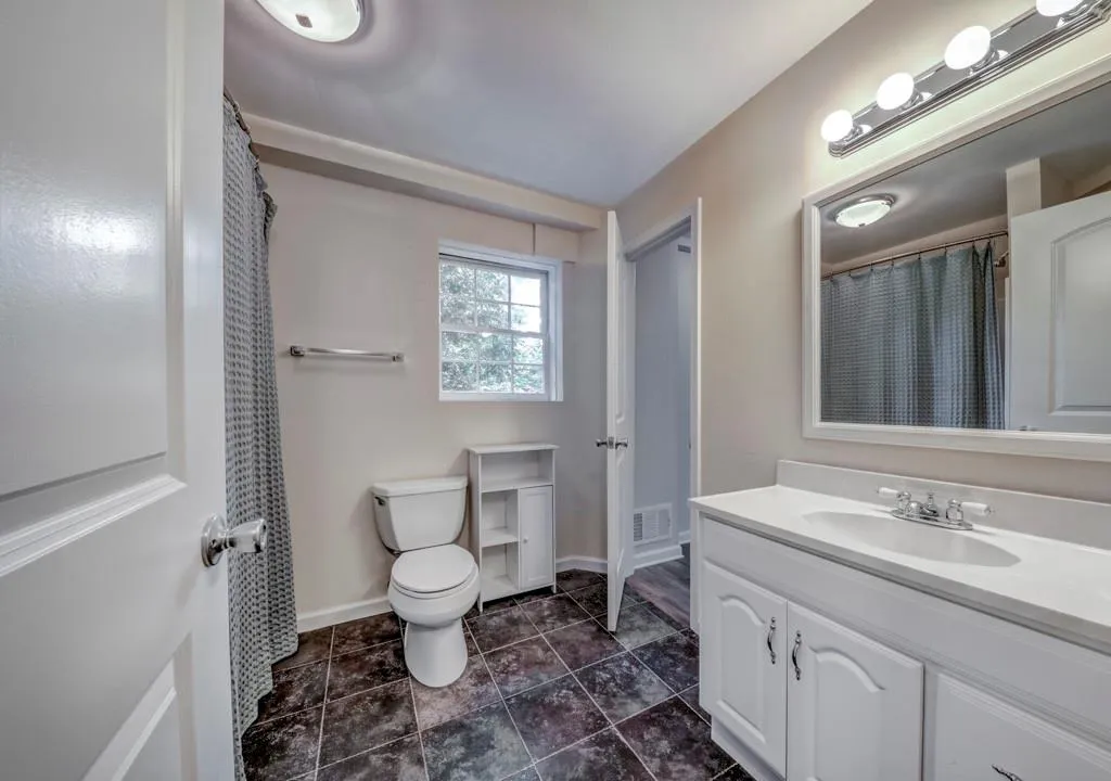 6755 River Springs Court, Sandy Springs, Georgia 30328, 5 Bedrooms Bedrooms, ,4 BathroomsBathrooms,Residential,Sold,6755 River Springs Court,6554827