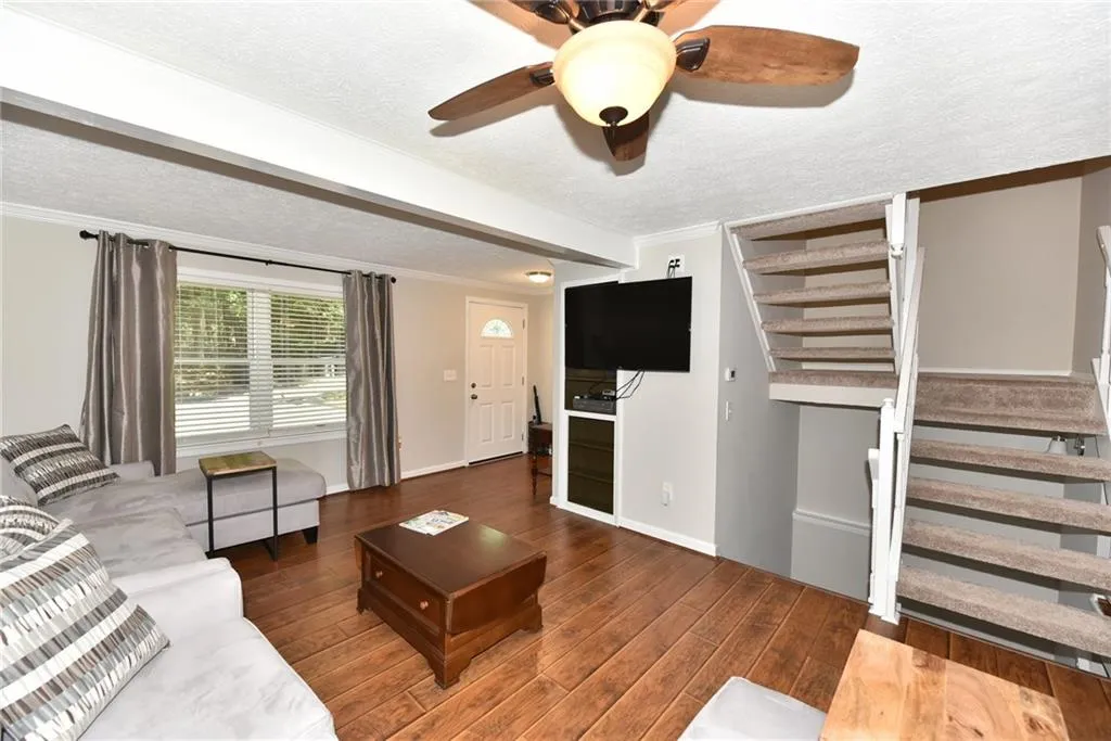 8881 Roberts Drive, Sandy Springs, Georgia 30350, 3 Bedrooms Bedrooms, ,2 BathroomsBathrooms,Residential,Sold,8881 Roberts Drive,5847064