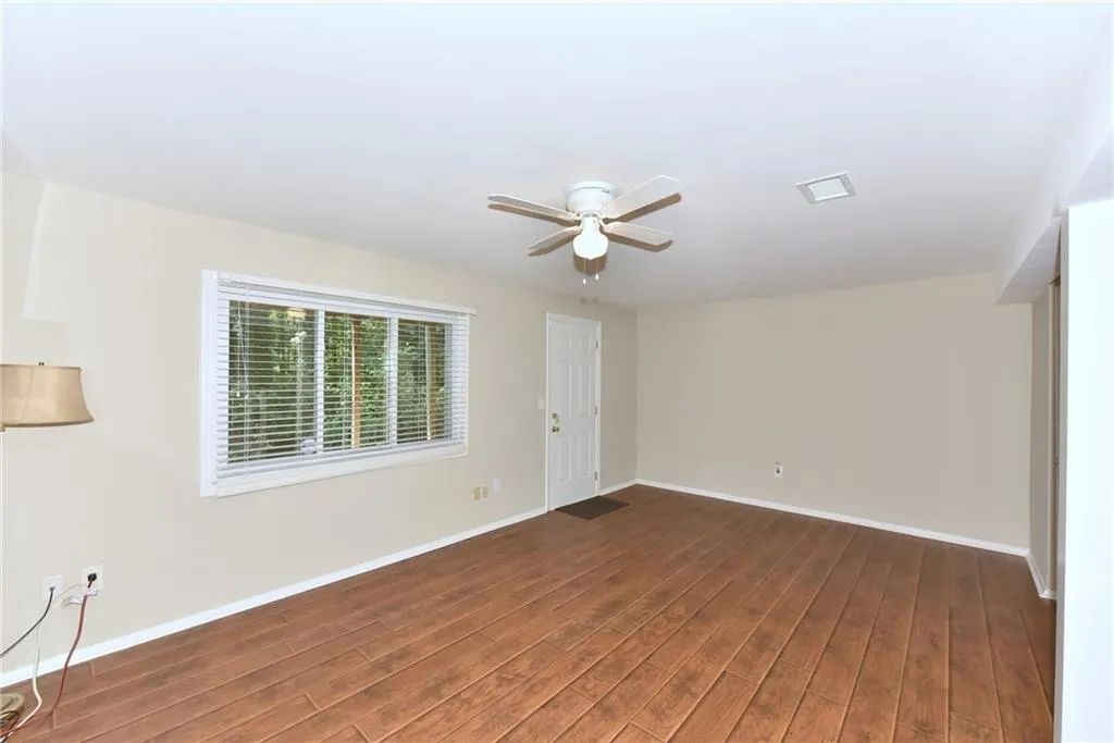 8881 Roberts Drive, Sandy Springs, Georgia 30350, 3 Bedrooms Bedrooms, ,2 BathroomsBathrooms,Residential,Sold,8881 Roberts Drive,5847064