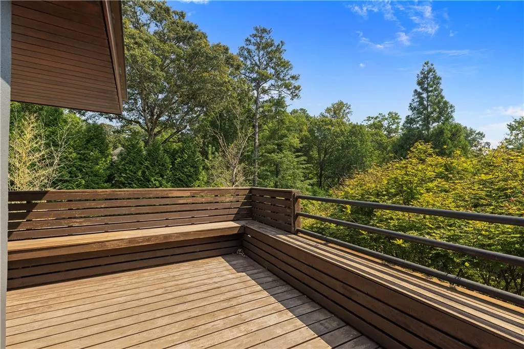 265 Tara Trail, Atlanta, Georgia 30327, 5 Bedrooms Bedrooms, ,4 BathroomsBathrooms,Residential,For Sale,265 Tara Trail,7650796