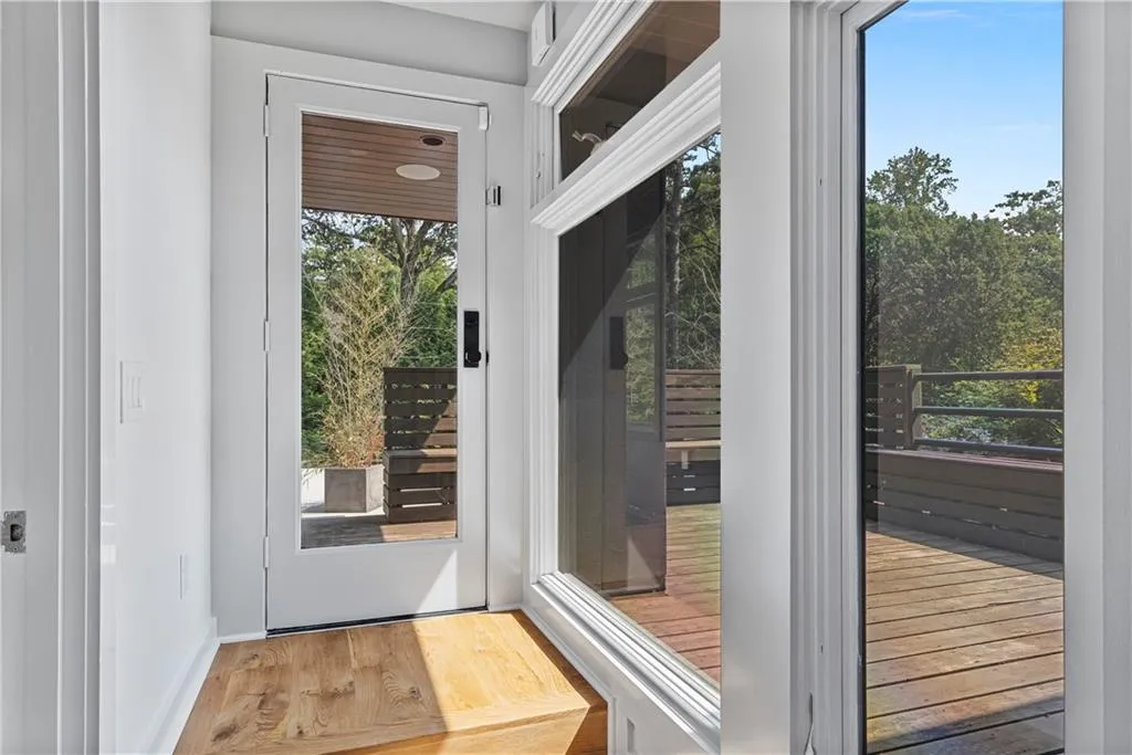 265 Tara Trail, Atlanta, Georgia 30327, 5 Bedrooms Bedrooms, ,4 BathroomsBathrooms,Residential,For Sale,265 Tara Trail,7650796