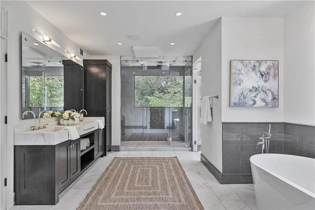265 Tara Trail, Atlanta, Georgia 30327, 5 Bedrooms Bedrooms, ,4 BathroomsBathrooms,Residential,For Sale,265 Tara Trail,7650796