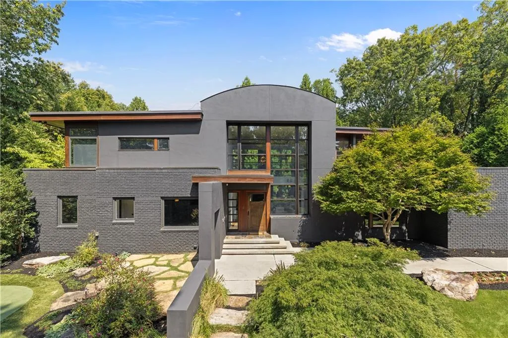 265 Tara Trail, Atlanta, Georgia 30327, 5 Bedrooms Bedrooms, ,4 BathroomsBathrooms,Residential,For Sale,265 Tara Trail,7650796