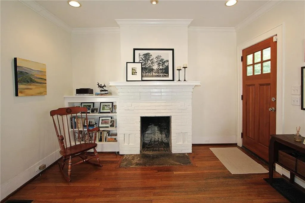 2275 Shenandoah Avenue Ne, Atlanta, Georgia 30305, 3 Bedrooms Bedrooms, ,2 BathroomsBathrooms,Residential,Sold,2275 Shenandoah Avenue Ne,5930818