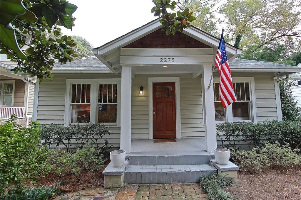 2275 Shenandoah Avenue Ne, Atlanta, Georgia 30305, 3 Bedrooms Bedrooms, ,2 BathroomsBathrooms,Residential,Sold,2275 Shenandoah Avenue Ne,5930818