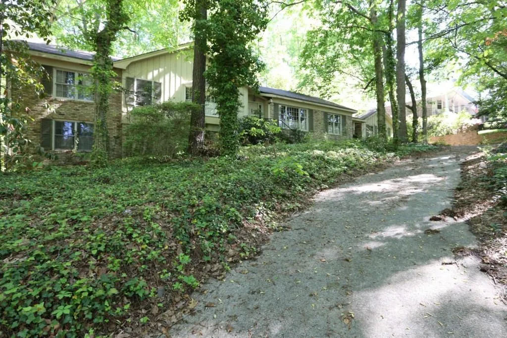 150 North Mill Road, Atlanta, Georgia 30328, 3 Bedrooms Bedrooms, ,2 BathroomsBathrooms,Residential,Sold,150 North Mill Road,5840242