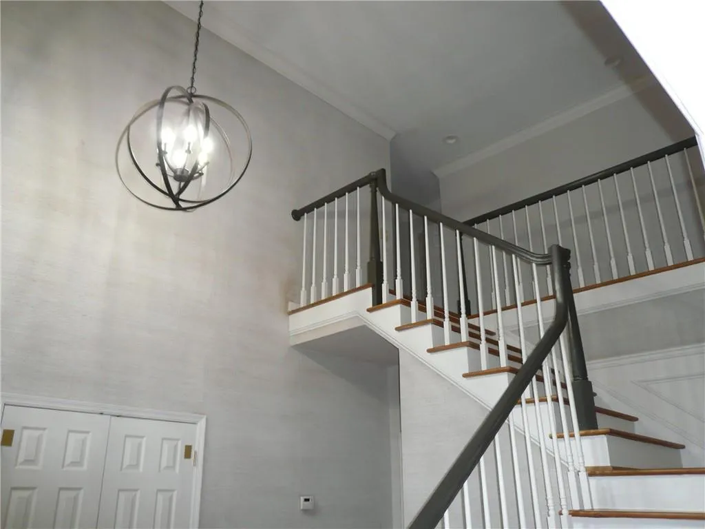 9755 Huntcliff Trace, Sandy Springs, Georgia 30350, 6 Bedrooms Bedrooms, ,5 BathroomsBathrooms,Residential,Sold,9755 Huntcliff Trace,6699936