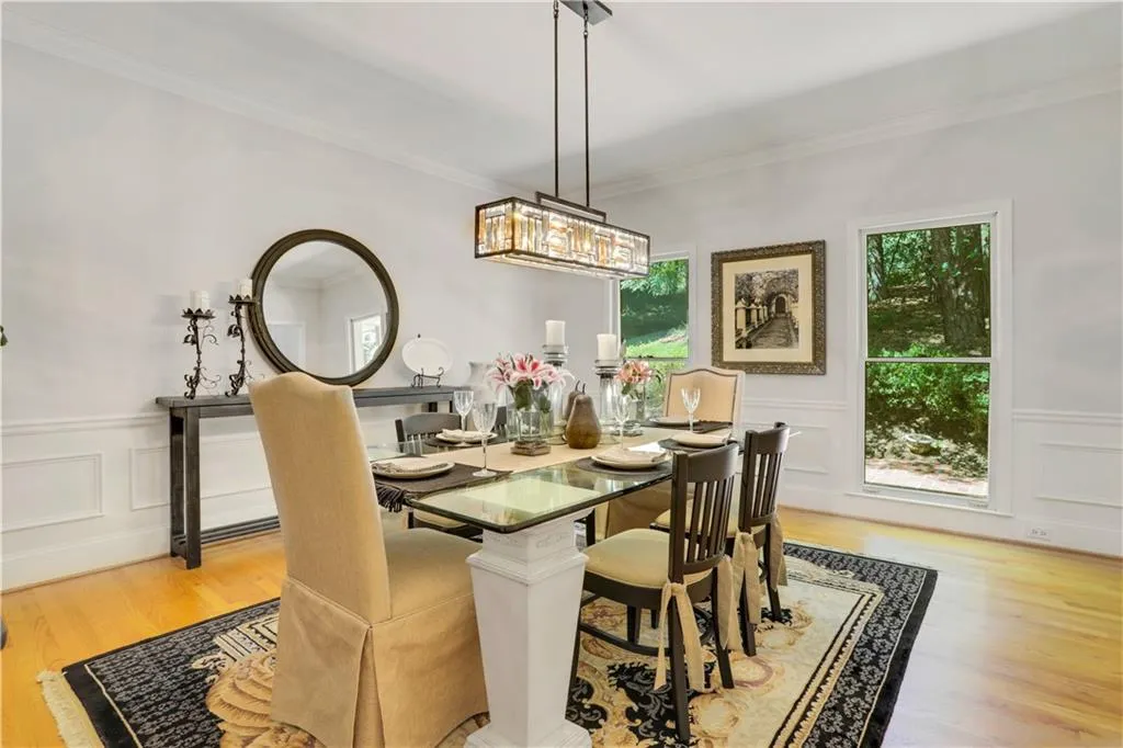 9755 Huntcliff Trace, Sandy Springs, Georgia 30350, 6 Bedrooms Bedrooms, ,5 BathroomsBathrooms,Residential,Sold,9755 Huntcliff Trace,6699936