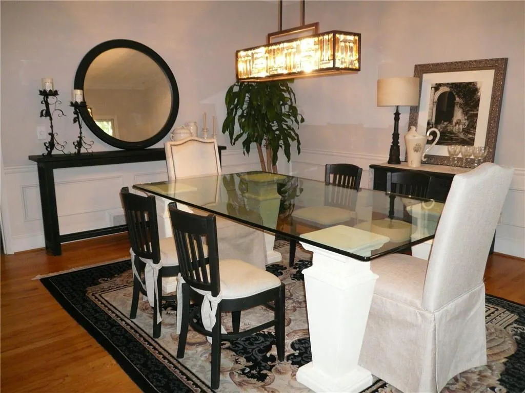 9755 Huntcliff Trace, Sandy Springs, Georgia 30350, 6 Bedrooms Bedrooms, ,5 BathroomsBathrooms,Residential,Sold,9755 Huntcliff Trace,6699936