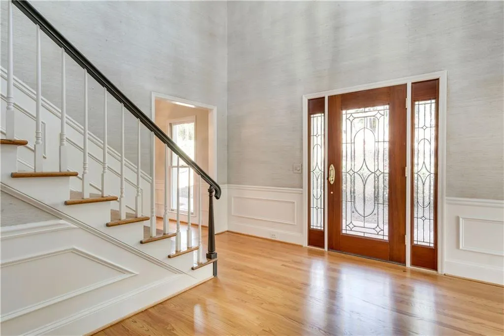 9755 Huntcliff Trace, Sandy Springs, Georgia 30350, 6 Bedrooms Bedrooms, ,5 BathroomsBathrooms,Residential,Sold,9755 Huntcliff Trace,6699936