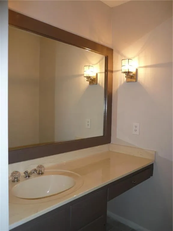 9755 Huntcliff Trace, Sandy Springs, Georgia 30350, 6 Bedrooms Bedrooms, ,5 BathroomsBathrooms,Residential,Sold,9755 Huntcliff Trace,6699936