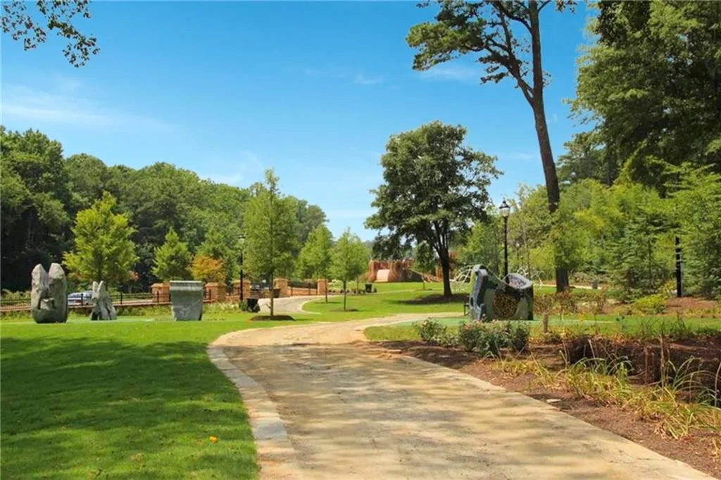 318 Sandy Springs Circle Unit 140, Sandy Springs, Georgia 30328, 2 Bedrooms Bedrooms, ,2 BathroomsBathrooms,Residential,For Sale,318 Sandy Springs Circle Unit 140,7642862