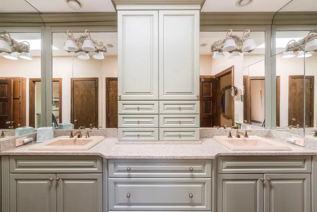 50 Old Powers Place, Sandy Springs, Georgia 30327, 4 Bedrooms Bedrooms, ,3 BathroomsBathrooms,Residential,Sold,50 Old Powers Place,7182007