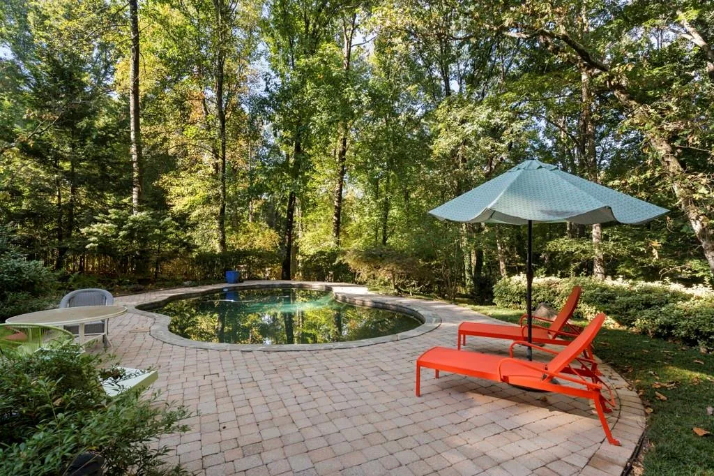 50 Old Powers Place, Sandy Springs, Georgia 30327, 4 Bedrooms Bedrooms, ,3 BathroomsBathrooms,Residential,Sold,50 Old Powers Place,7182007