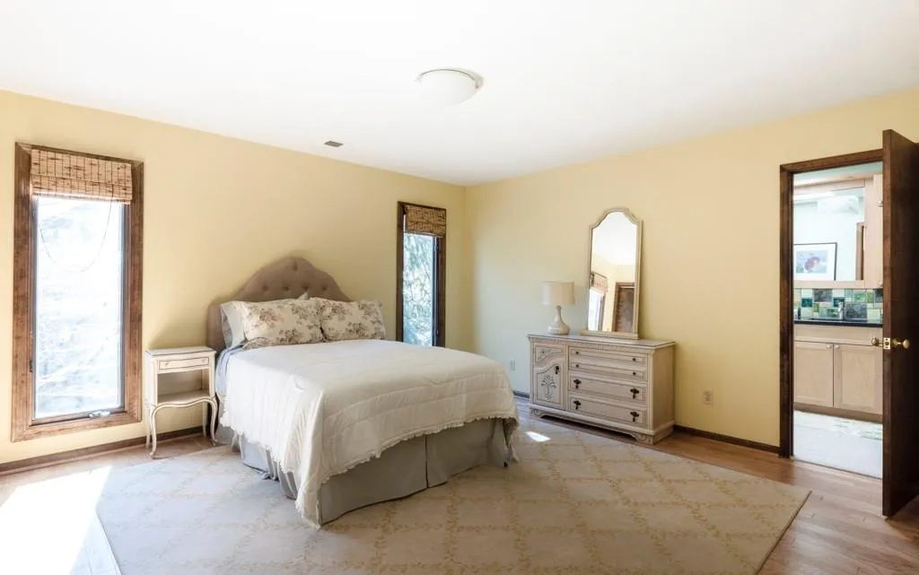 50 Old Powers Place, Sandy Springs, Georgia 30327, 4 Bedrooms Bedrooms, ,3 BathroomsBathrooms,Residential,Sold,50 Old Powers Place,7182007