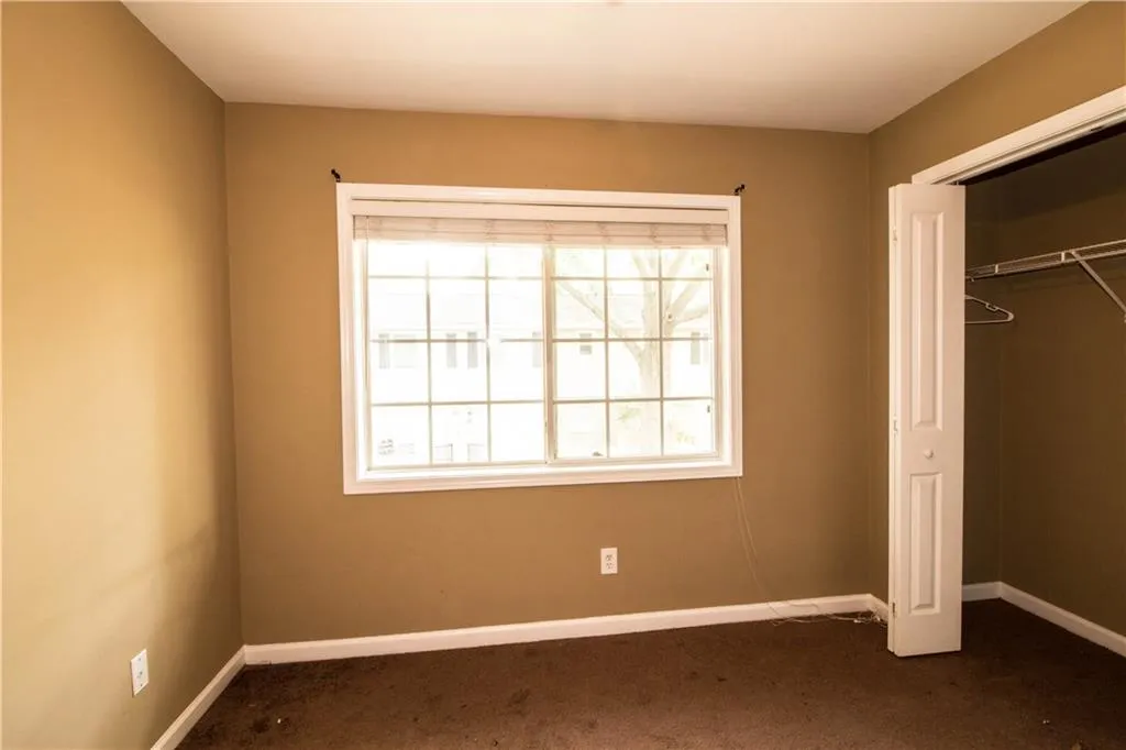 6940 Roswell Road Unit 8c, Atlanta, Georgia 30328, 2 Bedrooms Bedrooms, ,1 BathroomBathrooms,Residential,Sold,6940 Roswell Road Unit 8c,5846406