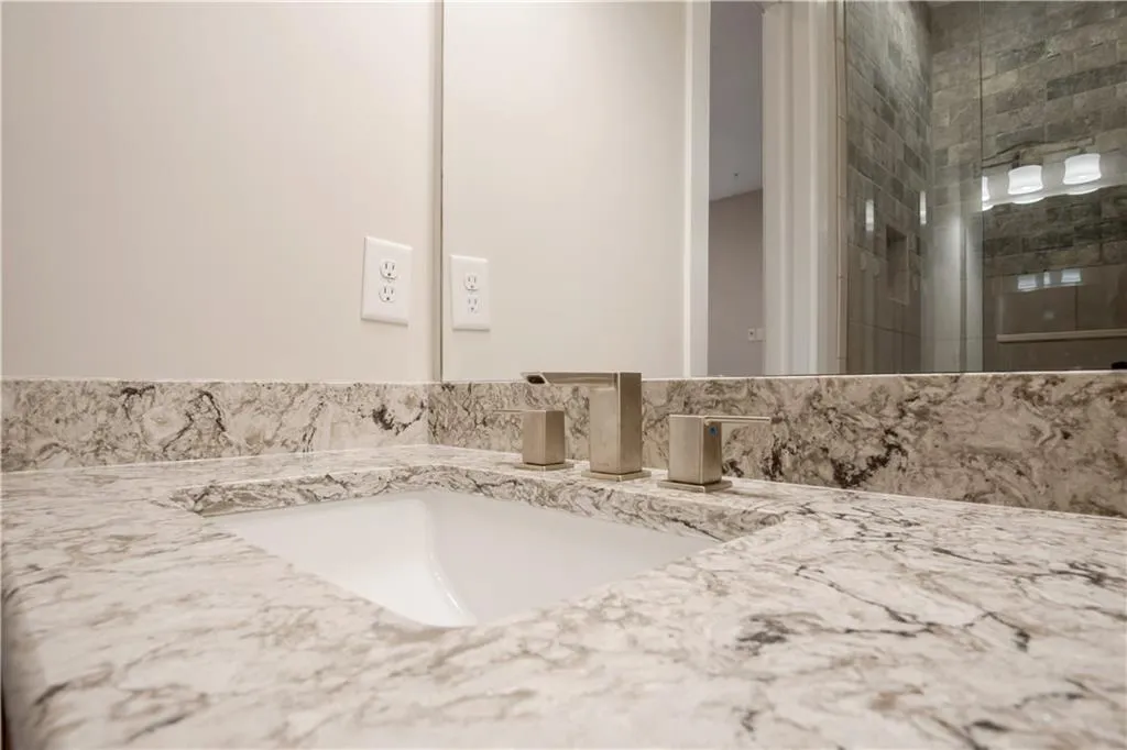 6715 Cadence Boulevard, Atlanta, Georgia 30328, 1 Bedroom Bedrooms, ,1 BathroomBathrooms,Residential,Sold,6715 Cadence Boulevard,6849327