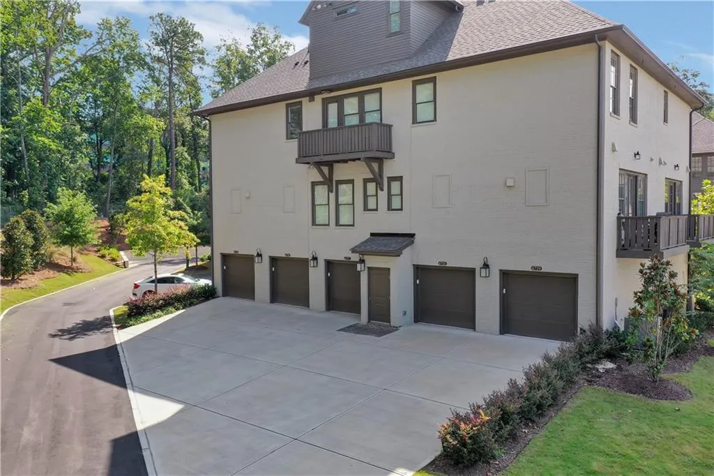 6715 Cadence Boulevard, Atlanta, Georgia 30328, 1 Bedroom Bedrooms, ,1 BathroomBathrooms,Residential,Sold,6715 Cadence Boulevard,6849327