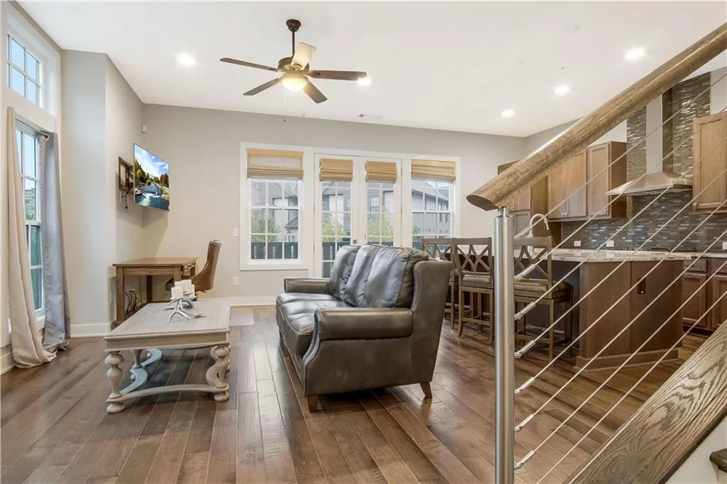 6715 Cadence Boulevard, Atlanta, Georgia 30328, 1 Bedroom Bedrooms, ,1 BathroomBathrooms,Residential,Sold,6715 Cadence Boulevard,6849327