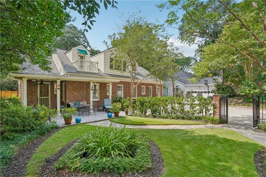 1821 N Rock Springs Road Ne, Atlanta, Georgia 30324, 5 Bedrooms Bedrooms, ,4 BathroomsBathrooms,Residential,For Sale,1821 N Rock Springs Road Ne,7644066