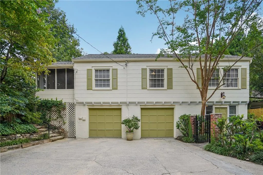 1821 N Rock Springs Road Ne, Atlanta, Georgia 30324, 5 Bedrooms Bedrooms, ,4 BathroomsBathrooms,Residential,For Sale,1821 N Rock Springs Road Ne,7644066